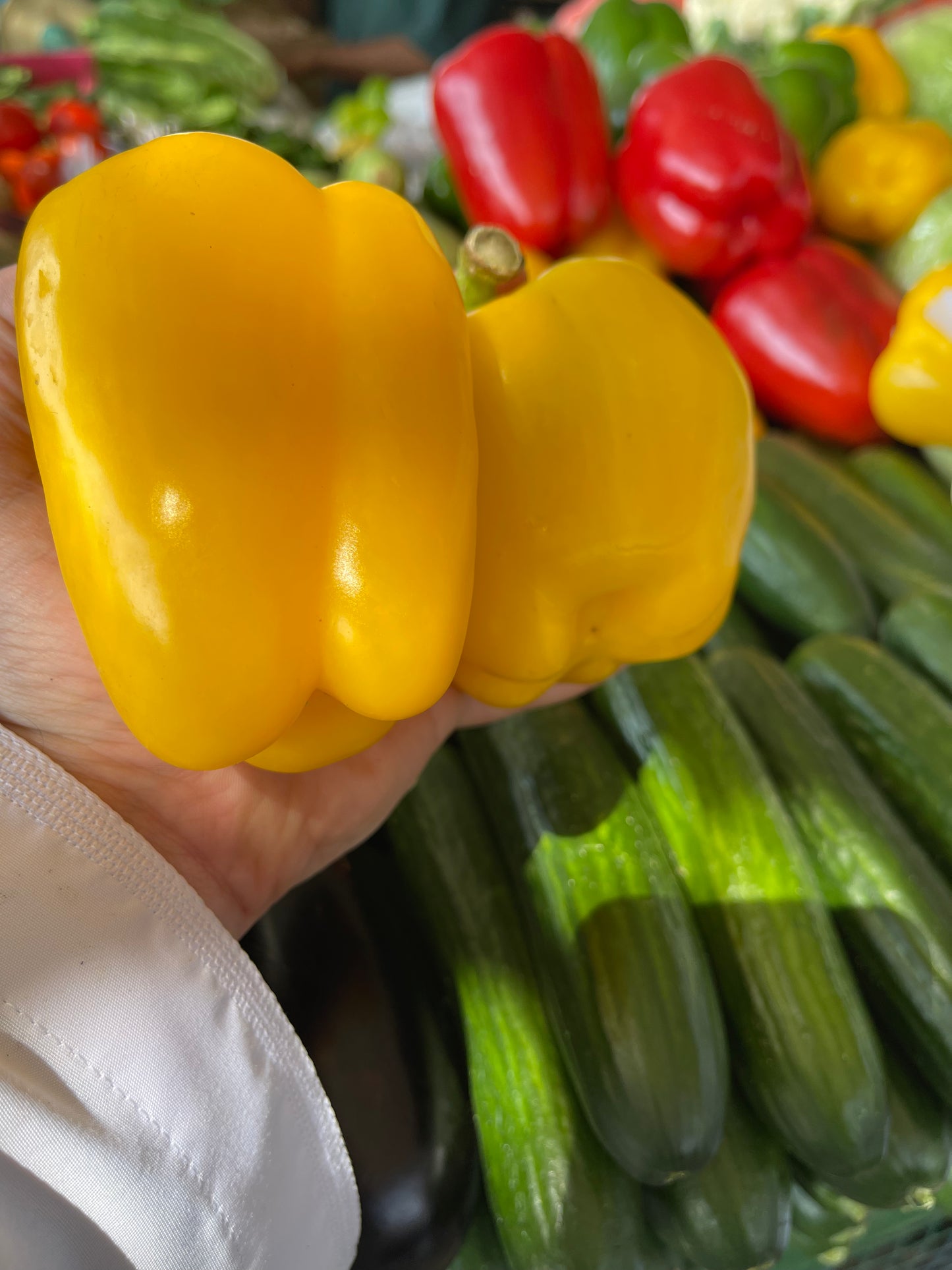 Bell Pepper (Yellow) 1PC فلفل رومي اصفر حبة