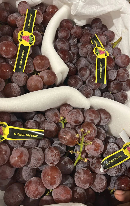 Grape (Red)/ China 1 kg  عنب احمر صيني
