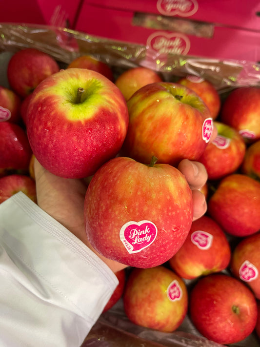 Apple/ Pink Lady 0.5kg تفاح بينك ليدي