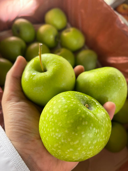 Apple/ Green  0.5K تفاح اخضر